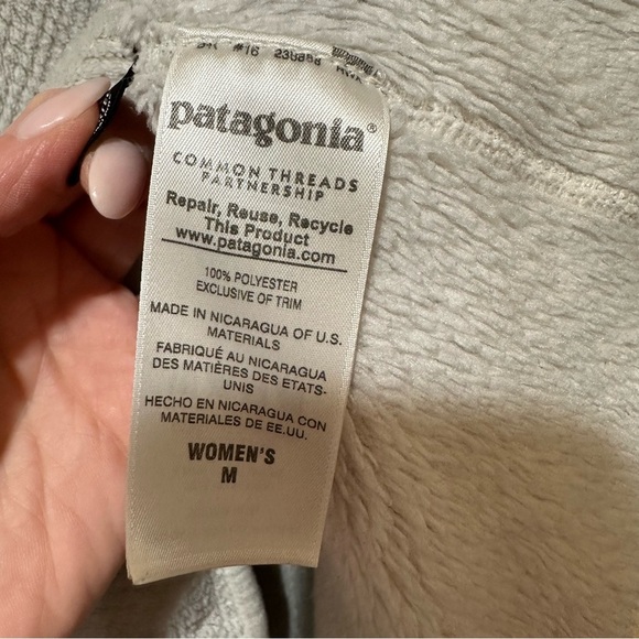 Patagonia Women’s Quarter Snap Fleece - Picture 8 of 10